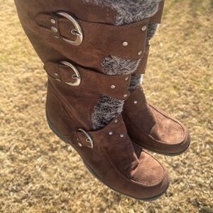 Brown Suede Women's Boots with Faux Fur Lining